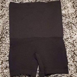 Spanx Tummy Shaper & Butt Lift Medium